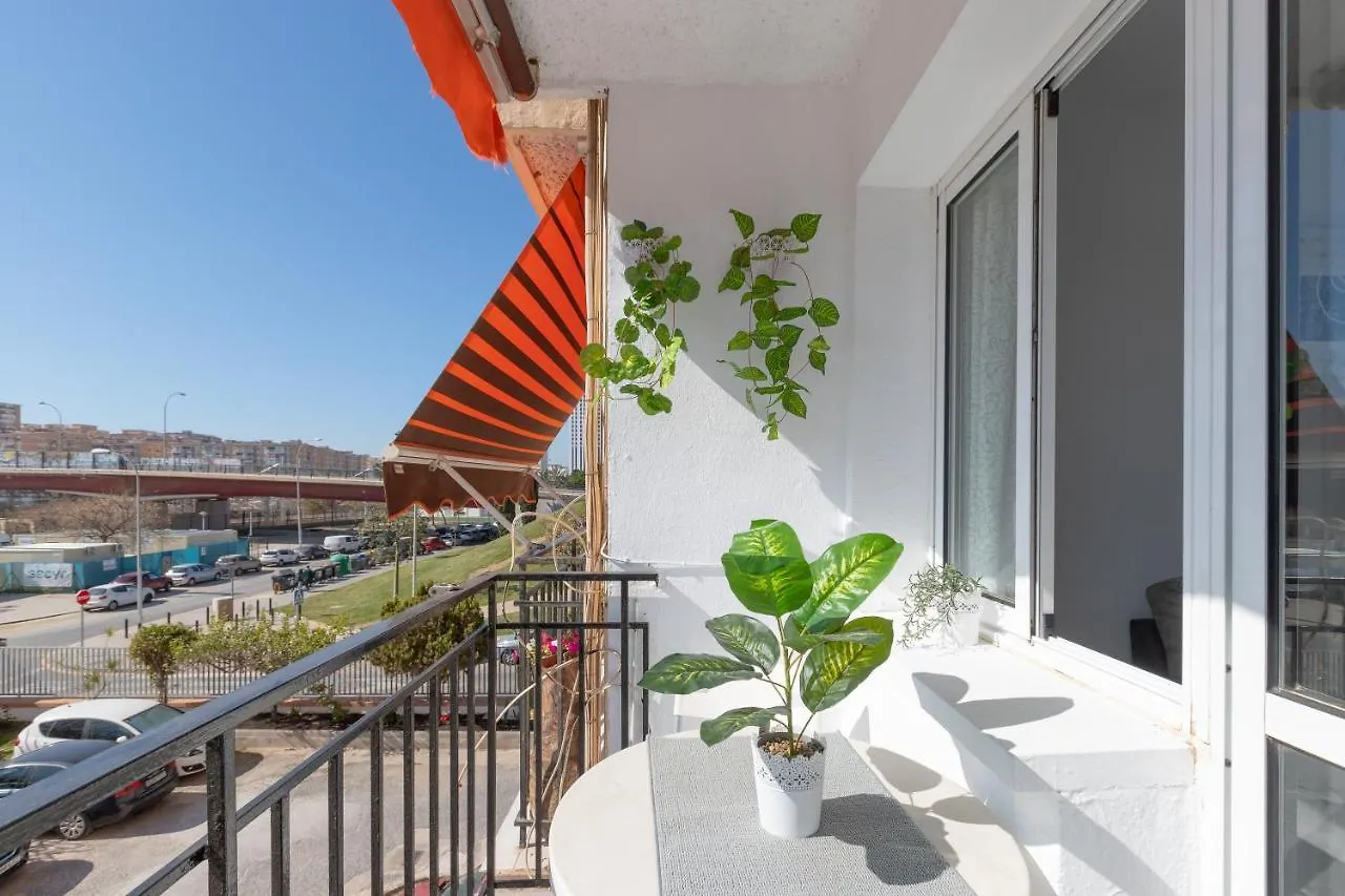 Apartamento Con Terraza Centrico Malaga Apartment